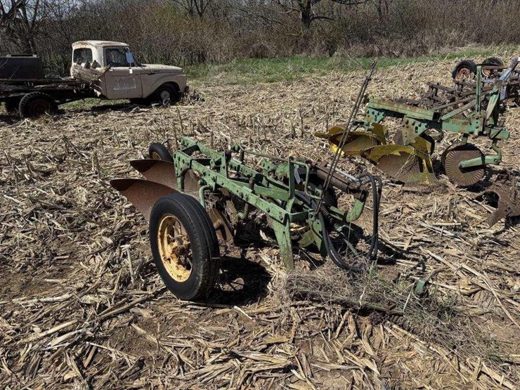 john-deere-2-image-1