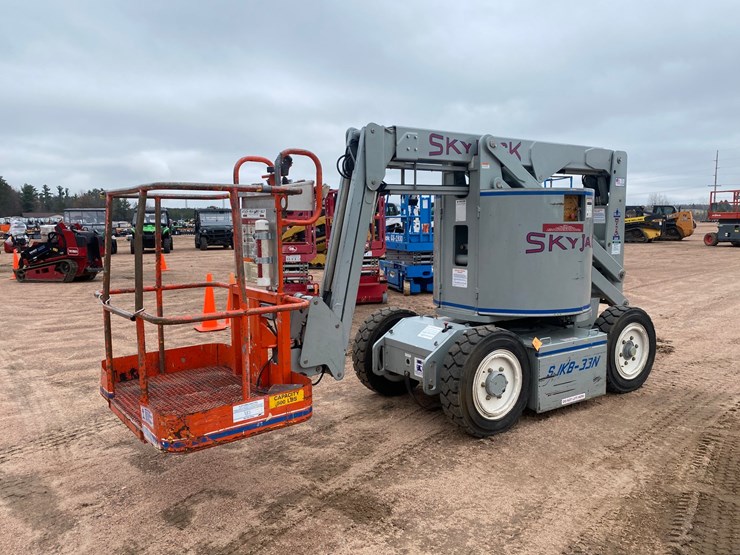 1995-skyjack-sjkb33n-image-1