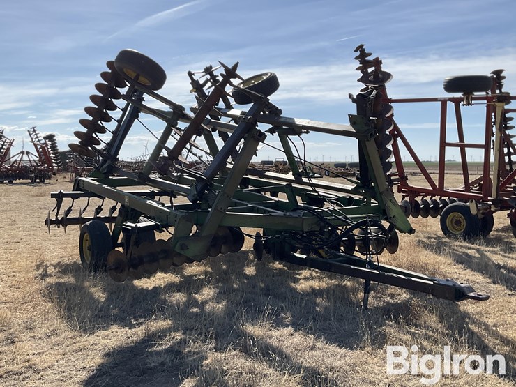 john-deere-331-image-3