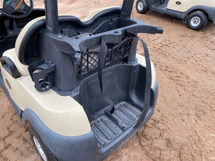#1579-•-club-car-electric-golf-cart-with-charger-image-17
