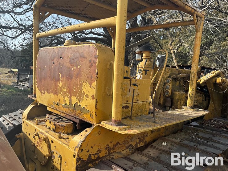 caterpillar-d7-image-6