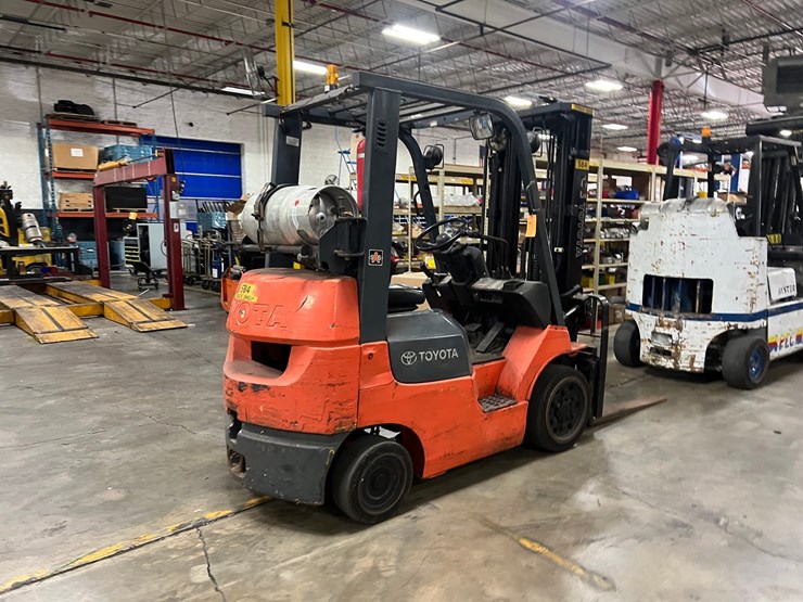 #2007-•-toyota-3500-lb.-forklift-image-6