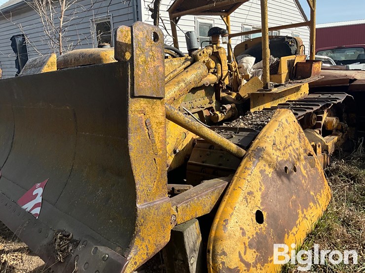 caterpillar-d7-image-18