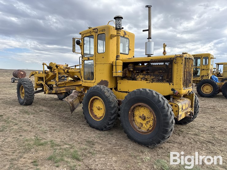 caterpillar-12-image-7