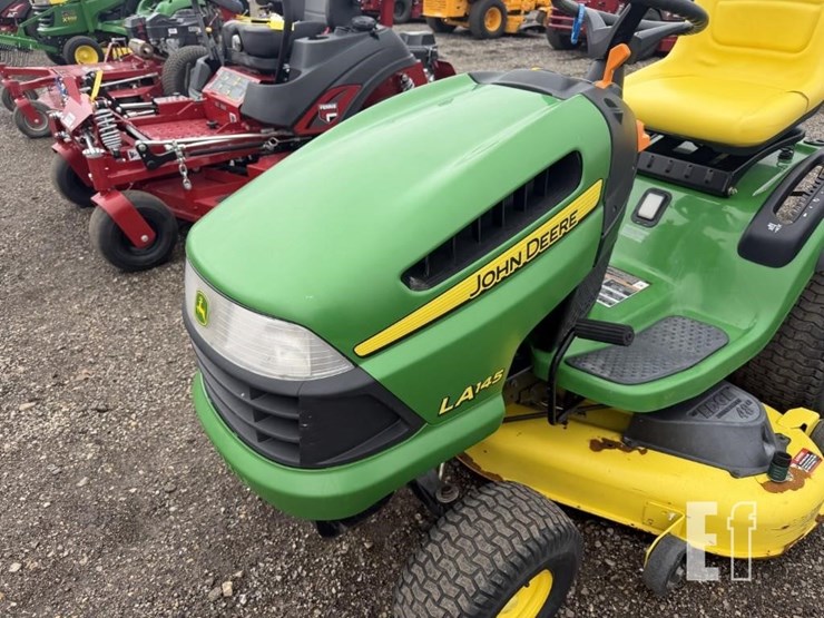 2010-john-deere-la145-image-9