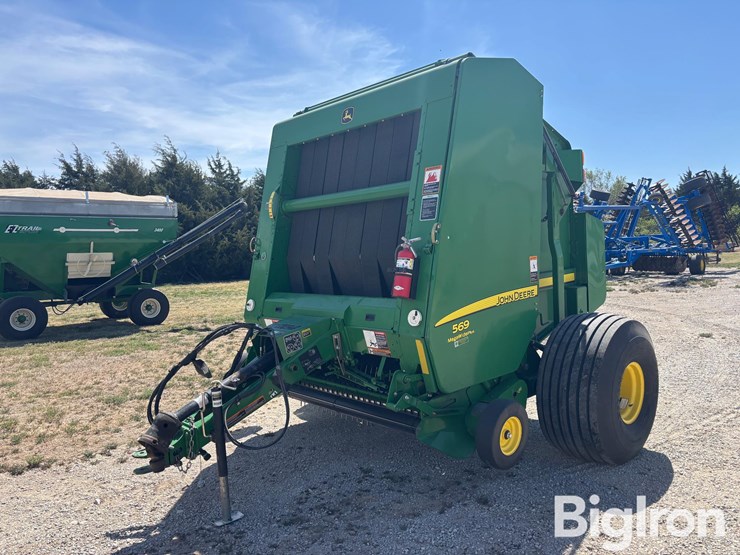2013-john-deere-569-image-1