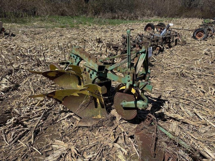 john-deere-2-image-2