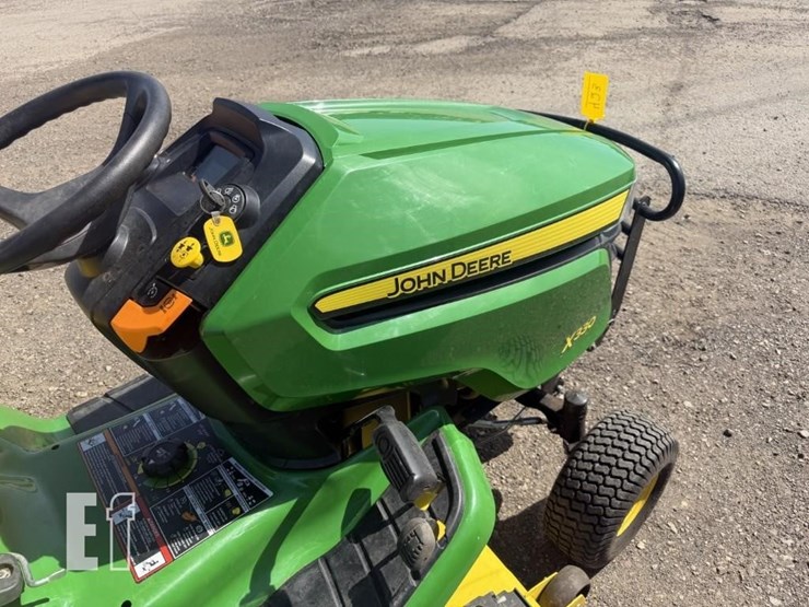 2018-john-deere-x330-image-14