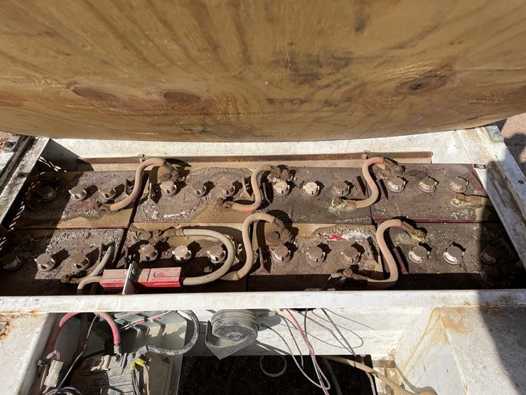 #1559-•-2017-taylor-dunn-electric-yard-cart-image-22