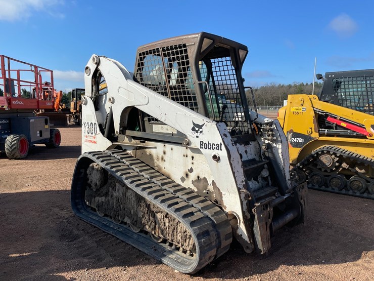 2005-bobcat-t300-image-3