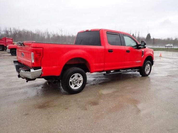 2017-ford-f250-xlt-image-5
