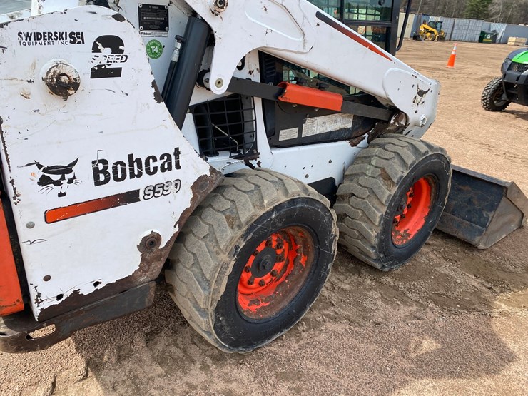 2014-bobcat-s590-image-24