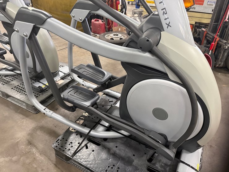 #2061-•-matrix-elliptical-image-3