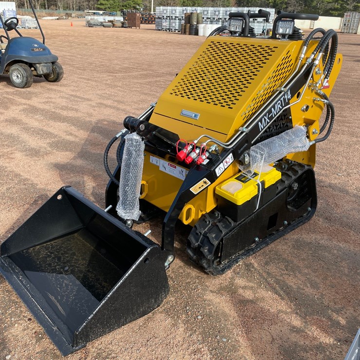 #5577 • AGT MX-MRT14 Tracked Stand On Mini Skid Steer