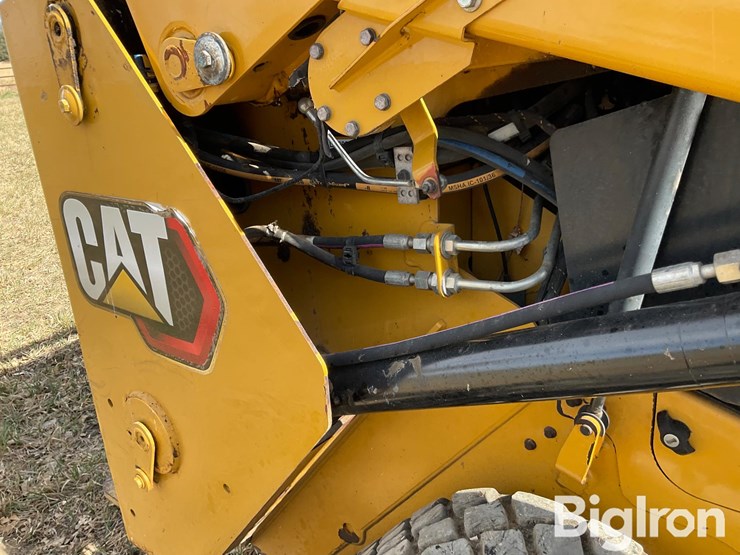 2020-caterpillar-259d3-image-19