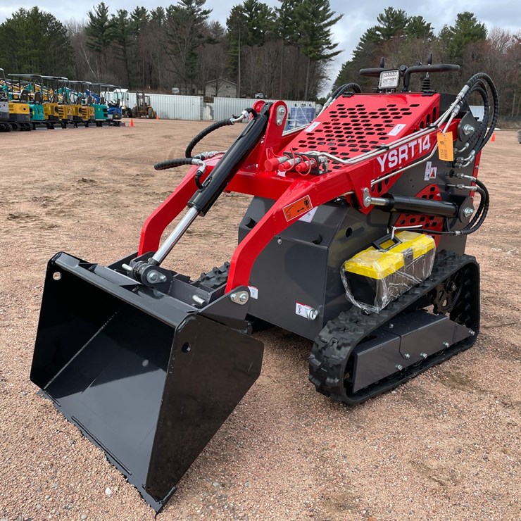 #5569 • AGT YSRT14 Tracked Mini Skid Steer