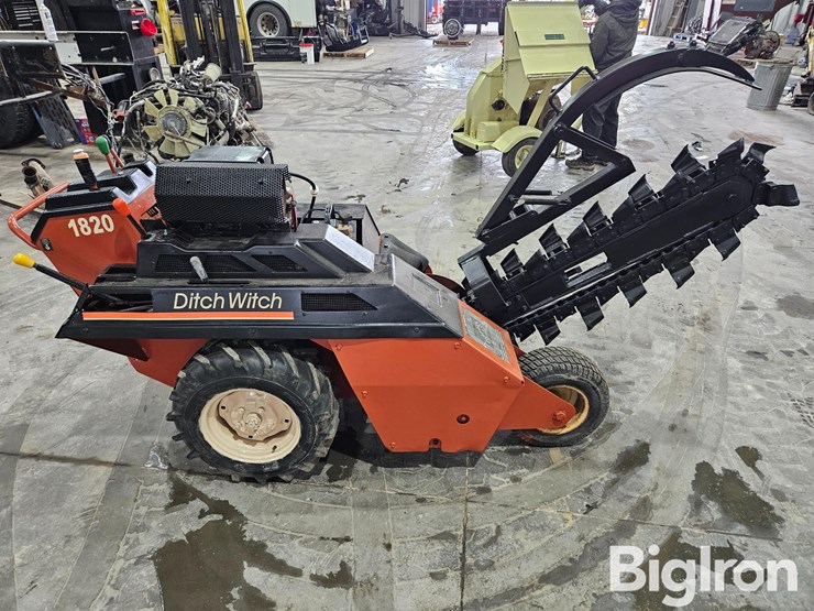 2002-ditch-witch-1820h-image-4