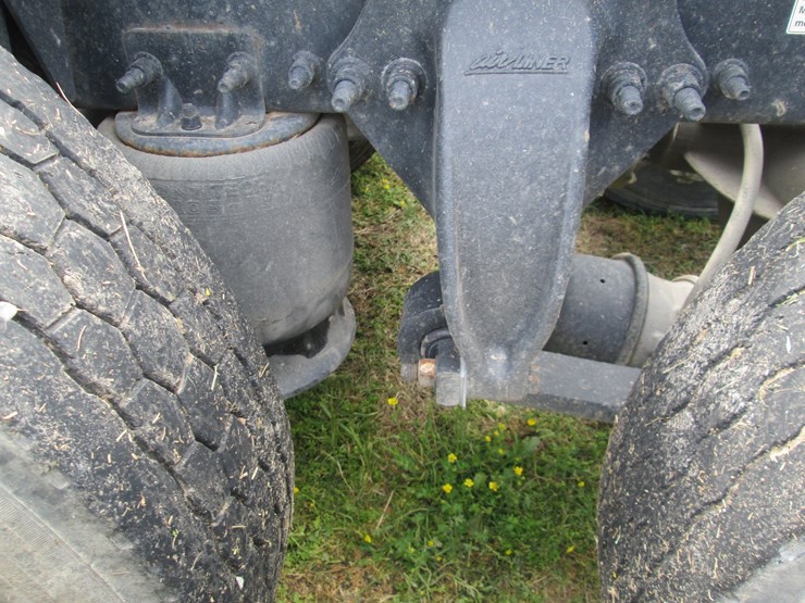 2016-freightliner-cascadia-113-image-7