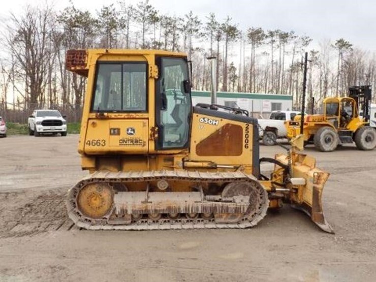 2002-deere-650h-lt-image-4