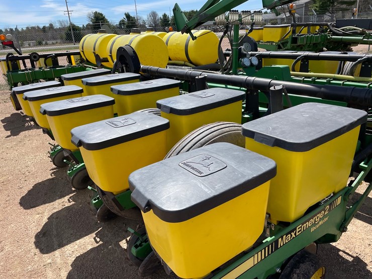 john-deere-7200-image-19