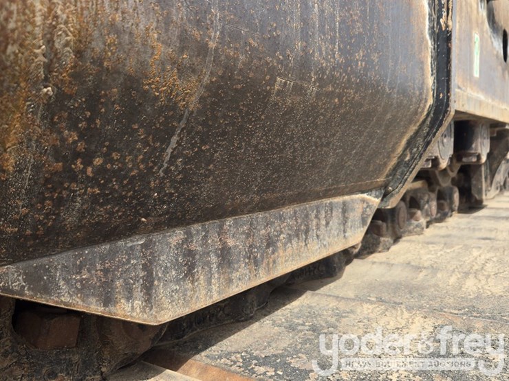 2021-caterpillar-336-image-14