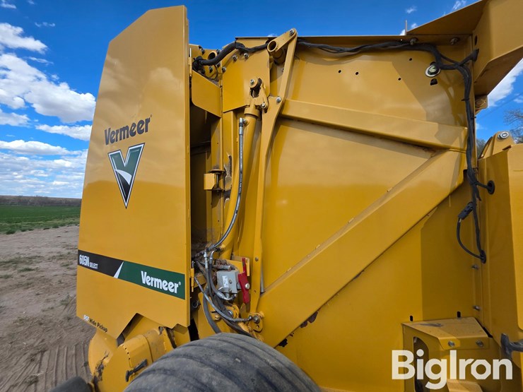2016-vermeer-605n-image-9