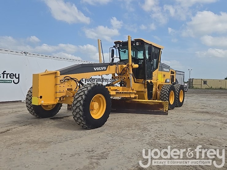 2012-volvo-g940b-image-1