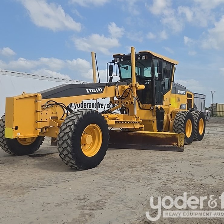 2012 VOLVO G940B