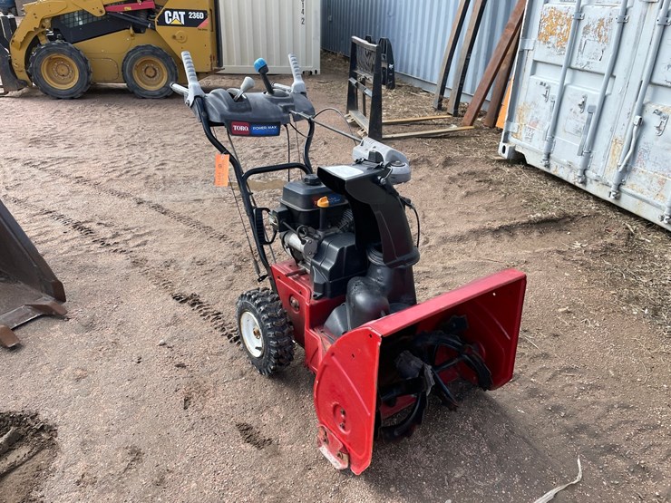 #1541-•-toro-7240e-24"-snow-blower-image-3