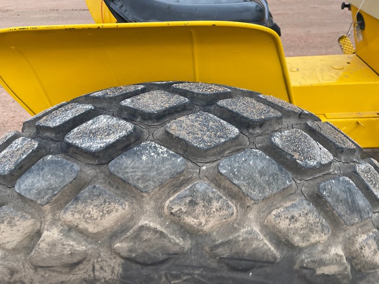 international-cub-lo-boy-image-25