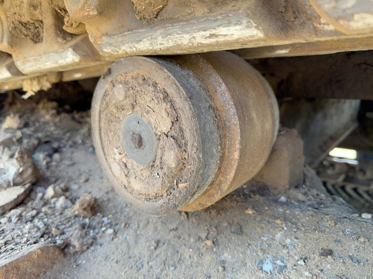 2019-caterpillar-c18-image-11