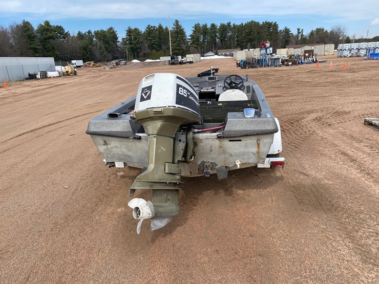 #1577-•-1987-15'-astroglass-boat-(has-registration-card)-image-8