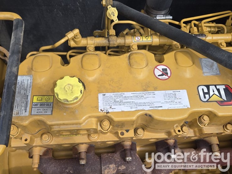 2021-caterpillar-336-image-95