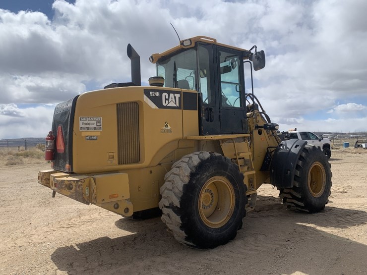 2008-caterpillar-924h-image-3
