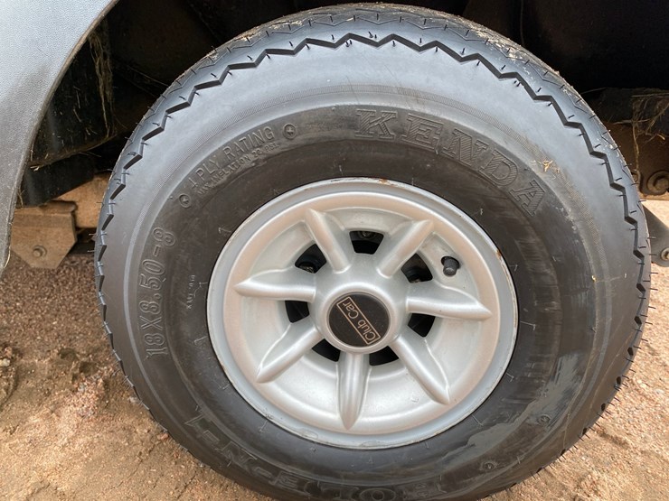 #1581-•-club-car-electric-golf-cart-with-charger-image-15