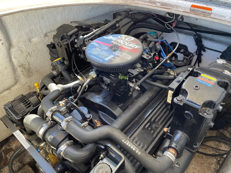 #1572-•-2005-tahoe-204-boat-(has-wi-title)-image-28