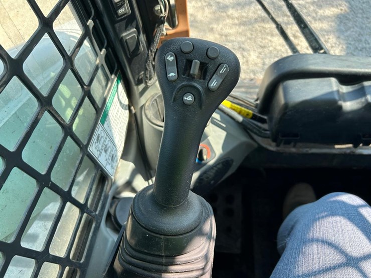 2018-bobcat-t770-image-27