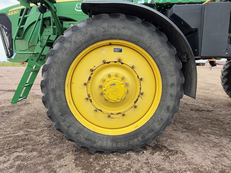 john-deere-4930-image-9
