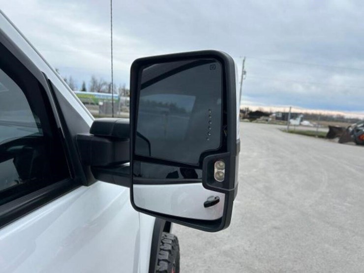 2018-chevrolet-silverado-1500-ltz-image-77