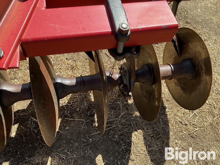 case-ih-3900-image-15