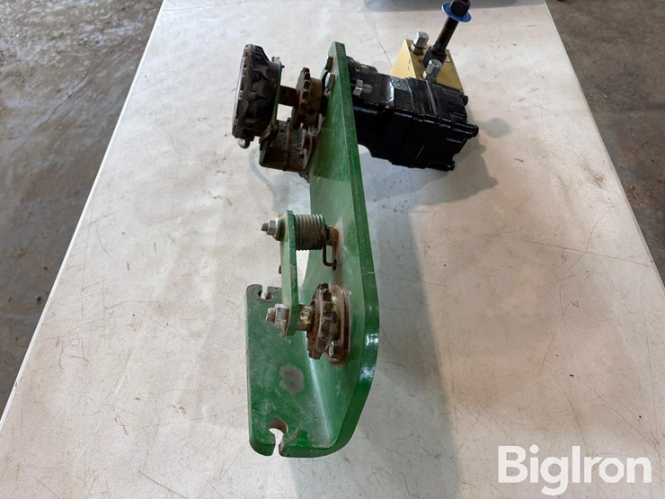 john-deere-1790-image-10