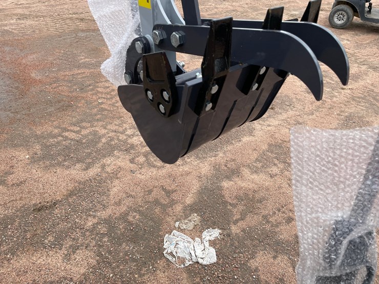 #5520-•-new-ats-me18-mini-excavator-image-8