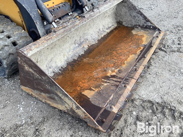 2021-deere-325g-image-10