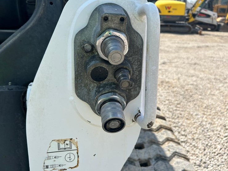 2019-bobcat-t650-image-11
