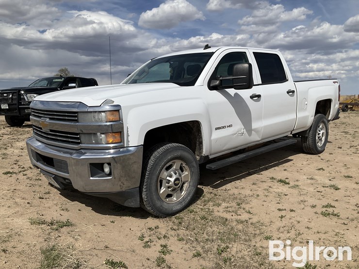 2015-chevrolet-silverado-2500-image-1