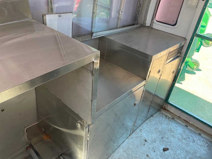 #1562-•-2019-qingdao-3-wheel-electric-food-truck-(no-title)-image-59