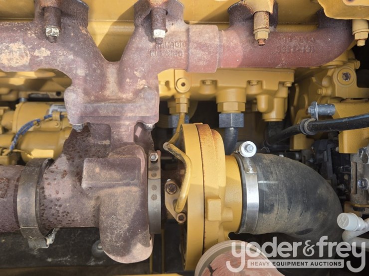 2021-caterpillar-336-image-98