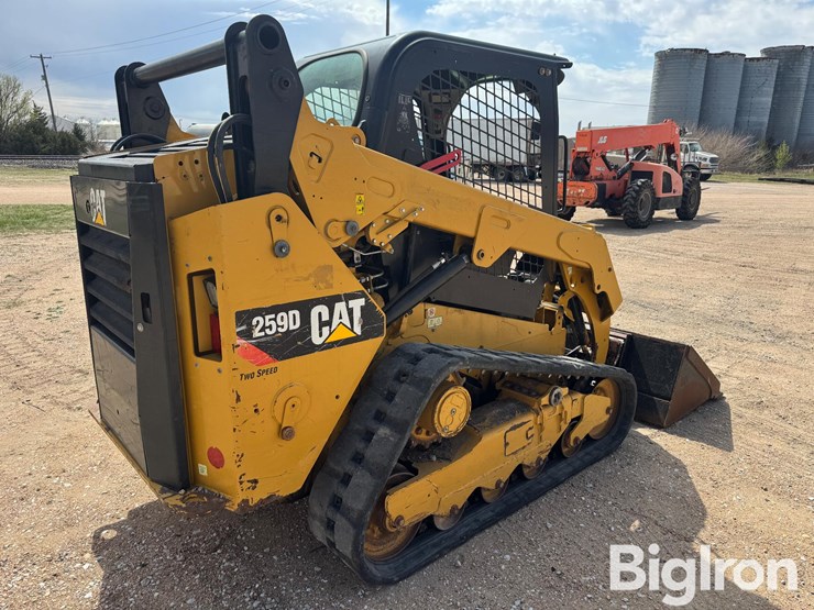 2020-caterpillar-259d-image-5