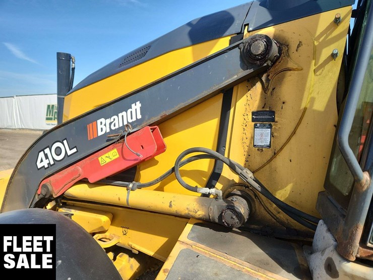 2016-deere-410l-image-47
