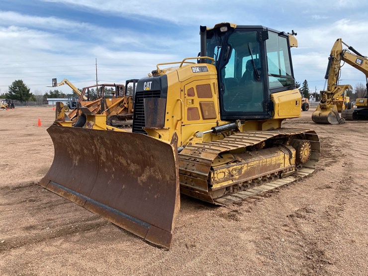 2016-caterpillar-d5k2-lgp-image-1